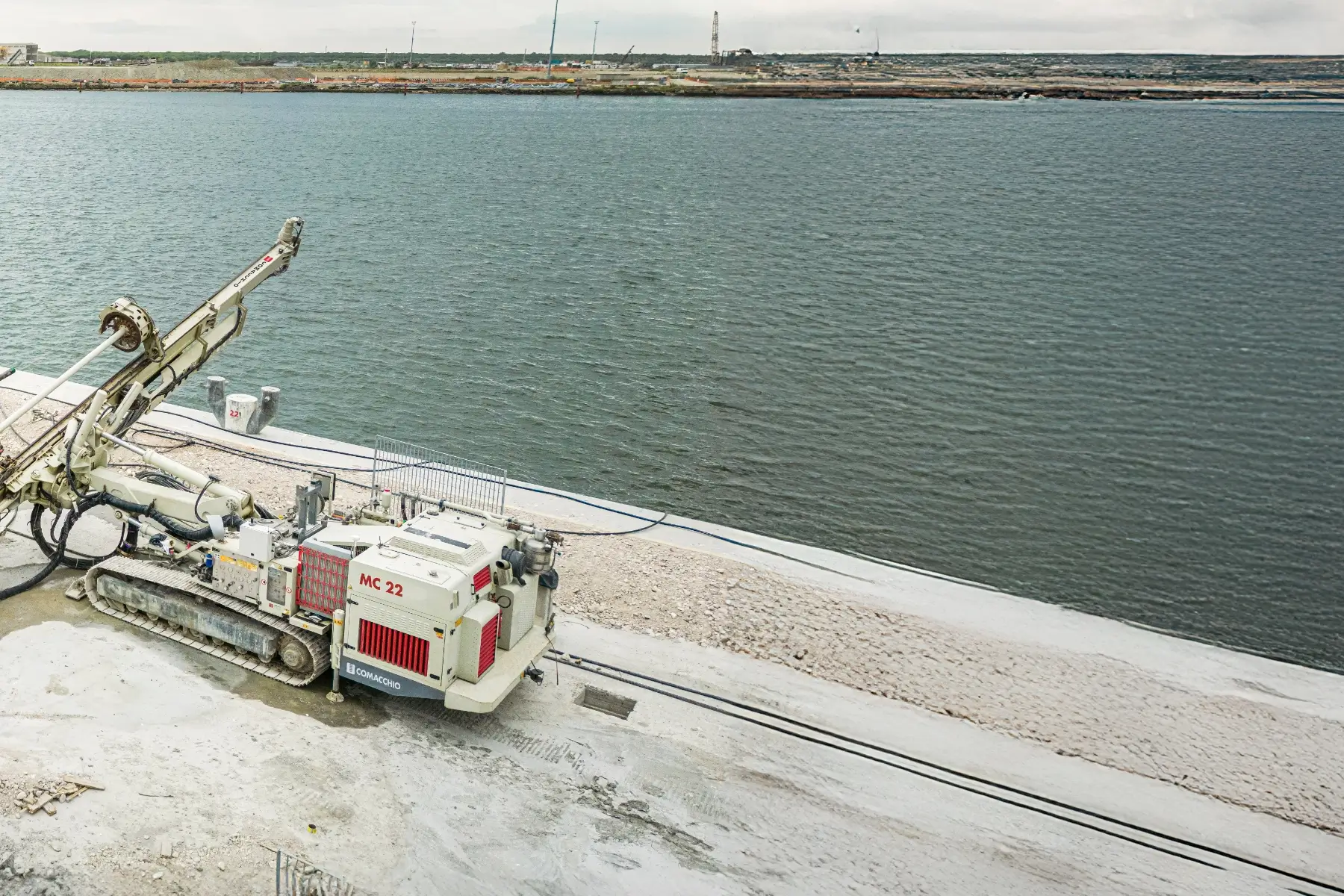 Versatili e performanti, le perforatrici della linea MC ridefiniscono il concetto di “efficienza”.